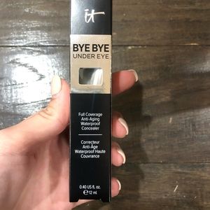 Concealer Bye Bye Undereye